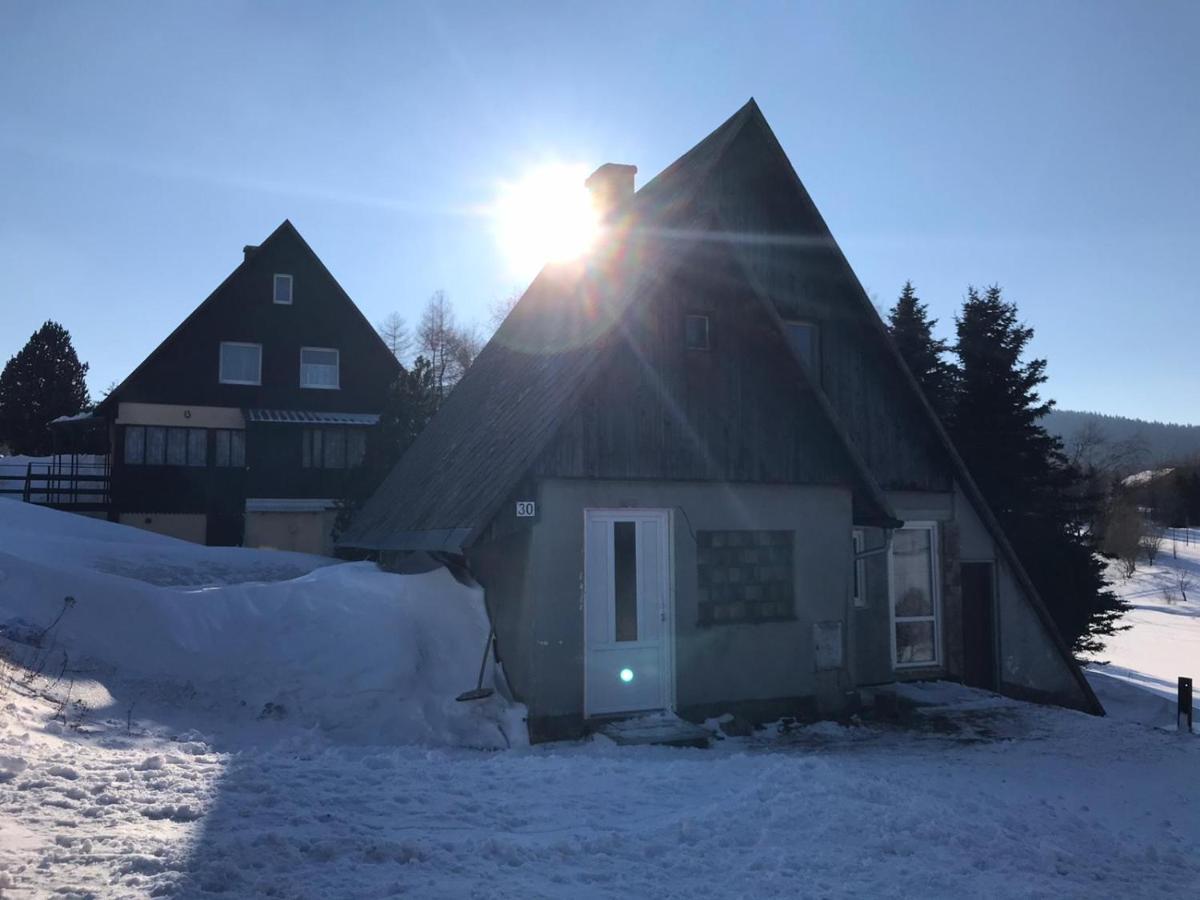 Villa Chaloupka Na Vrsku à Loučná pod Klínovcem Extérieur photo